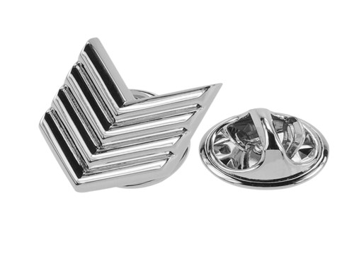 TP56-11R Brass Suit Arrow Lapel Pin